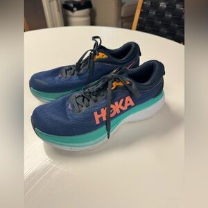 Women’s Hoka’s Size 9